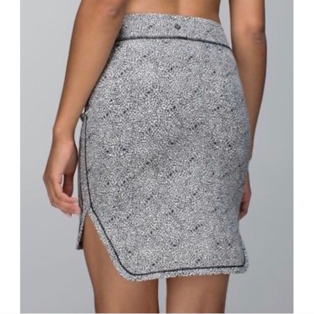 Lululemon city skirt